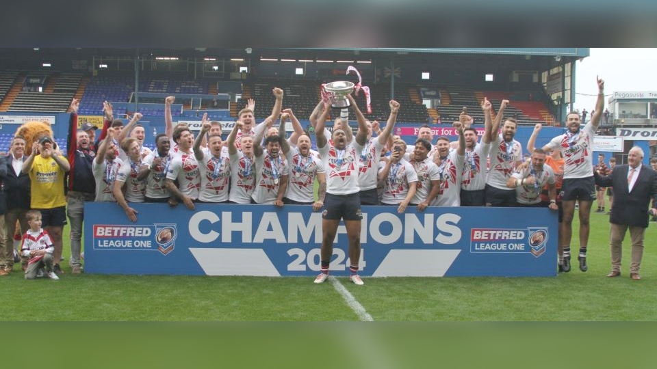 What a celebration! Image courtesy of Oldham RLFC Club Photographer David Murgatroyd What a celebration! Image courtesy of Oldham RLFC Club Photographer David Murgatroyd