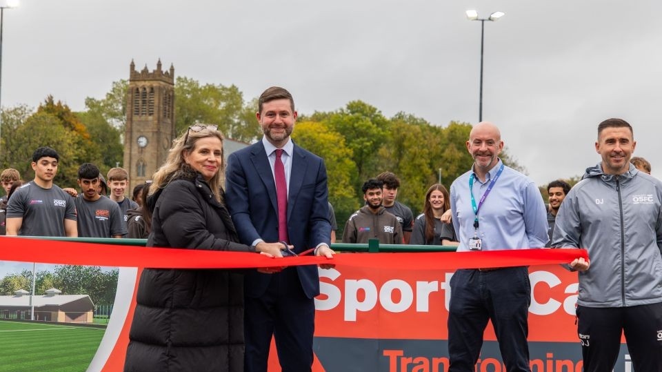 Suzannah Reeves and Jim McMahon open the facility, joined by Pinnacle Learning Trust CEO, Nick Lowry and David Jackson, Course Leader for Sport