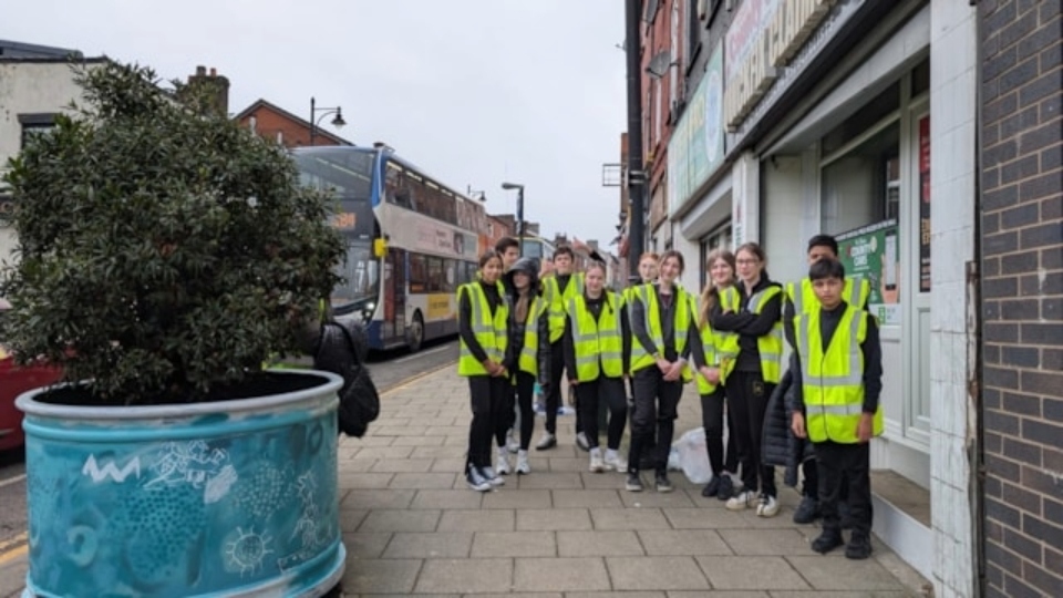 The Oldham Mural Project is a transformative initiative bringing vibrant art to the heart of Oldham town centre The Oldham Mural Project is a transformative initiative bringing vibrant art to the heart of Oldham town centre