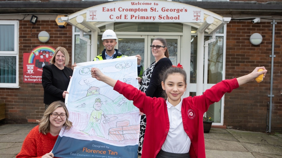 Florence is pictured with Bellway sales manager Lynne Duxbury, assistant site manager Jack Fidler, Head of School Mrs Robinson and her mum Florence is pictured with Bellway sales manager Lynne Duxbury, assistant site manager Jack Fidler, Head of School Mrs Robinson and her mum
