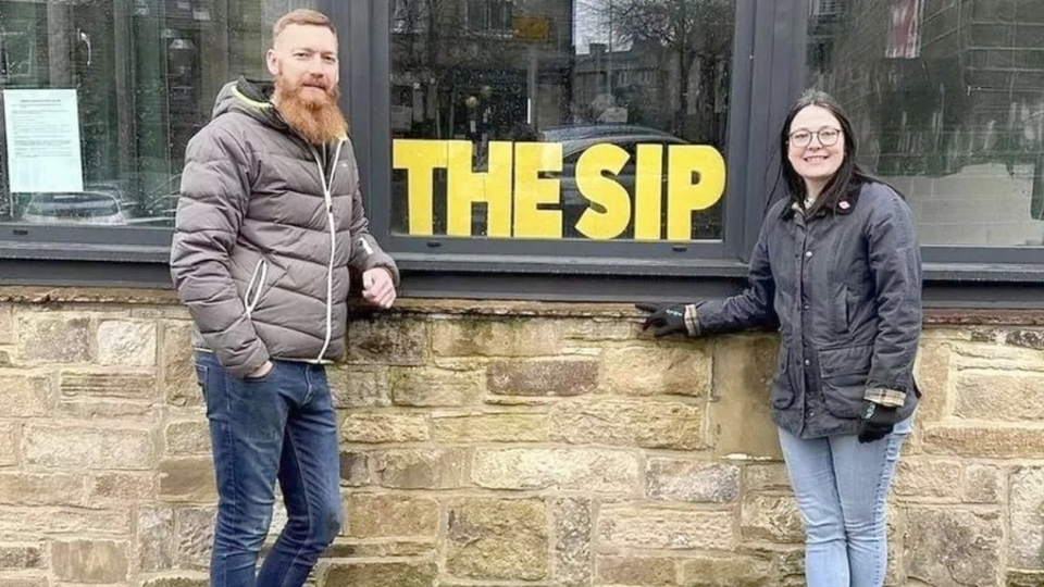 Chris and Jacqui, pub owners of the Courtyard Brewery in Royton