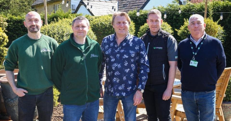 Community event with TV gardener David Domoney raises money to fund cancer research 