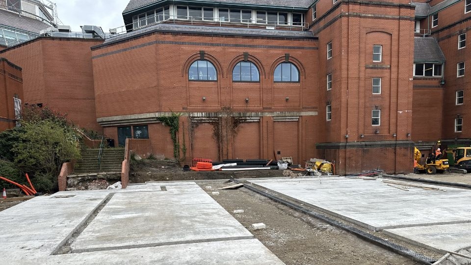 Oldham Outdoor Market - George Square
