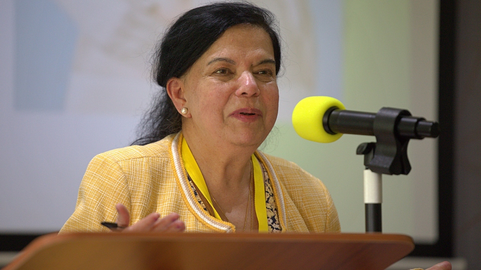 Dr Anita Sharma of Endometriosis Awareness North