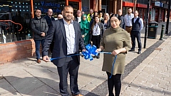 Cllr Arooj Shah, Leader of Oldham Council, officially opened the shop, together with Cllr Shoab Akhtar and colleagues from Get Oldham Working