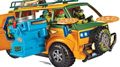 The Teenage Mutant Ninja Turtles Mutant Mayhem Pizza Fire Van has kids recreating all their favourite scenes from hit blockbuster movie