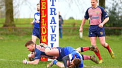 Alex Jobson dives over to score a try