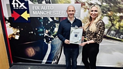 Michelle Gibbons, Mahdlo’s Corporate Partnerships and Engagement Fundraiser, presents Fix Auto MD James Gore with the company’s patron’s certificate